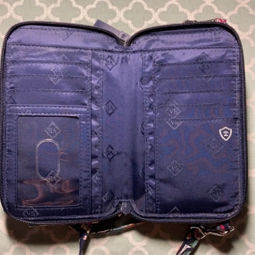 Vera Bradley Fox Forest All in One Crossbody Wallet RFID - Picture 10 of 13